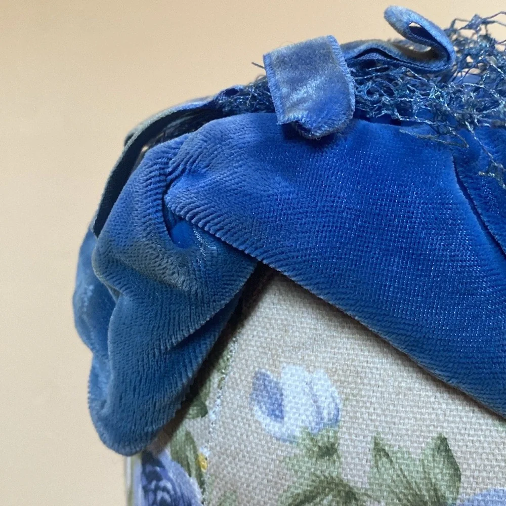 VTG 50’s Blue Velvet Birdcage Veil Bow Hat - Picture 11 of 13